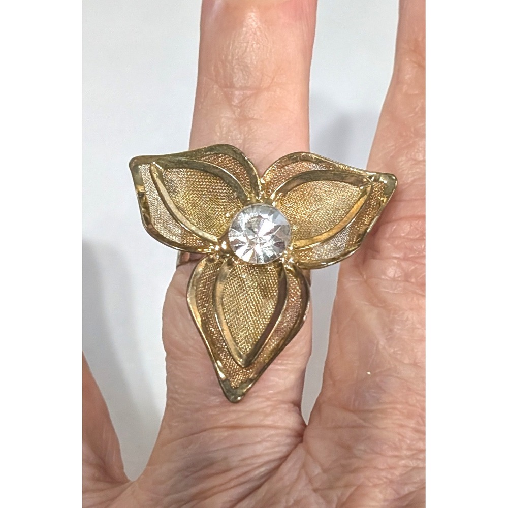 Vintage Cocktail Ring Gold Tone Mesh Flower Rhinestone Mid Century Adjustable